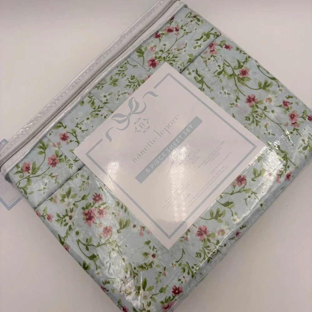Nanette Lepore Queen 6 Piece Sheet Set Blue Floral Print‎ Coquette Rosettes